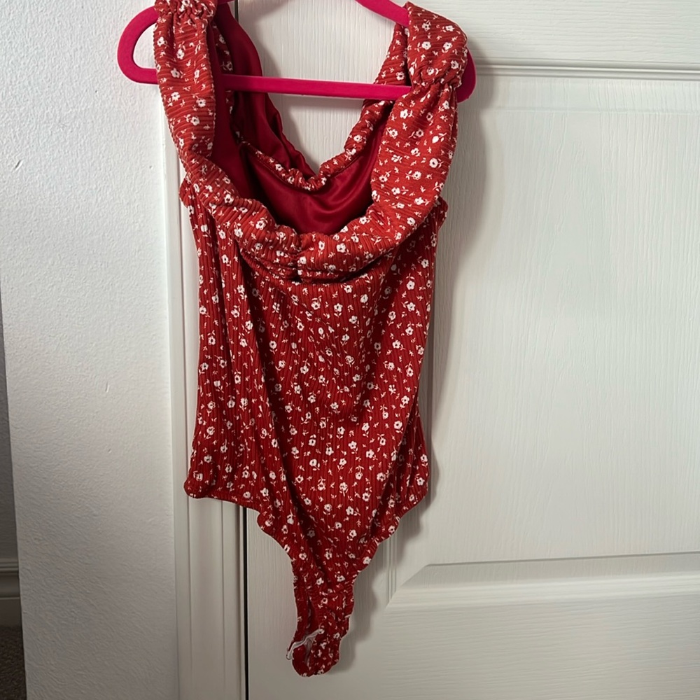 Lulus red bodysuit